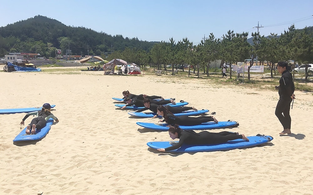 Room (Female Dormitory + 13:00 Surf Class) photo 1