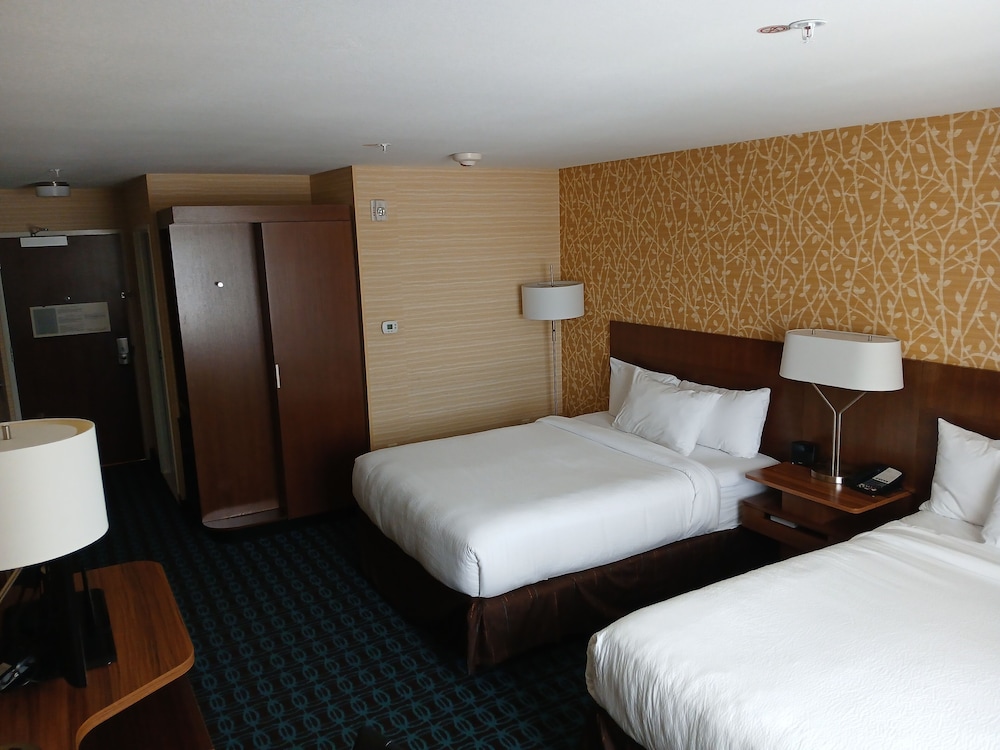 Room, 2 Queen Beds photo 2