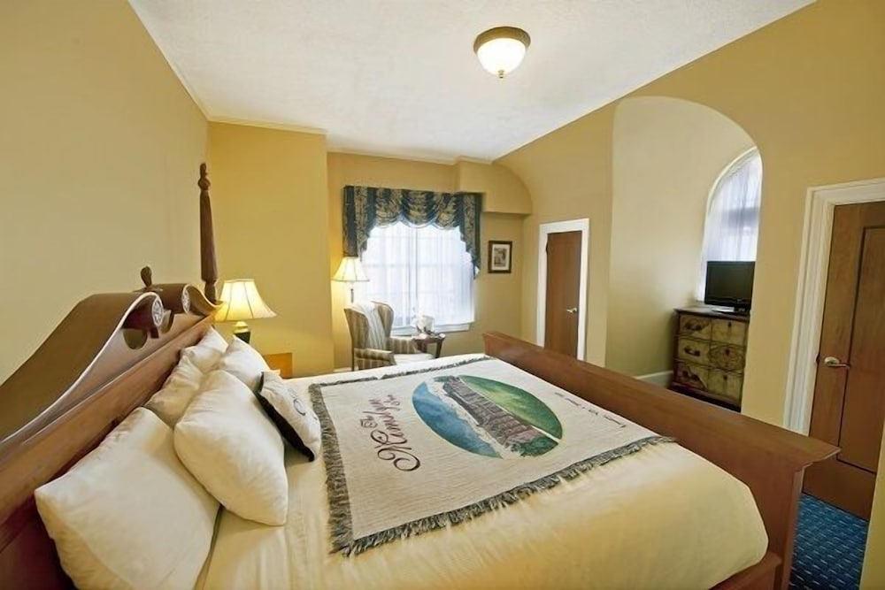 Skyline Suite photo 3