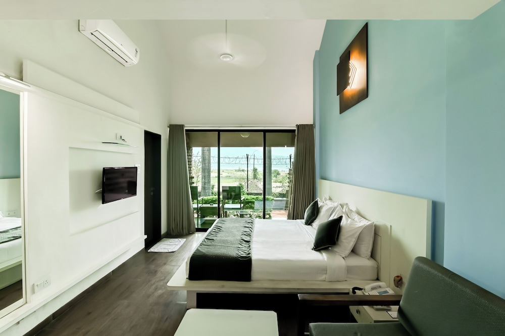 Courtyard Room photo 1