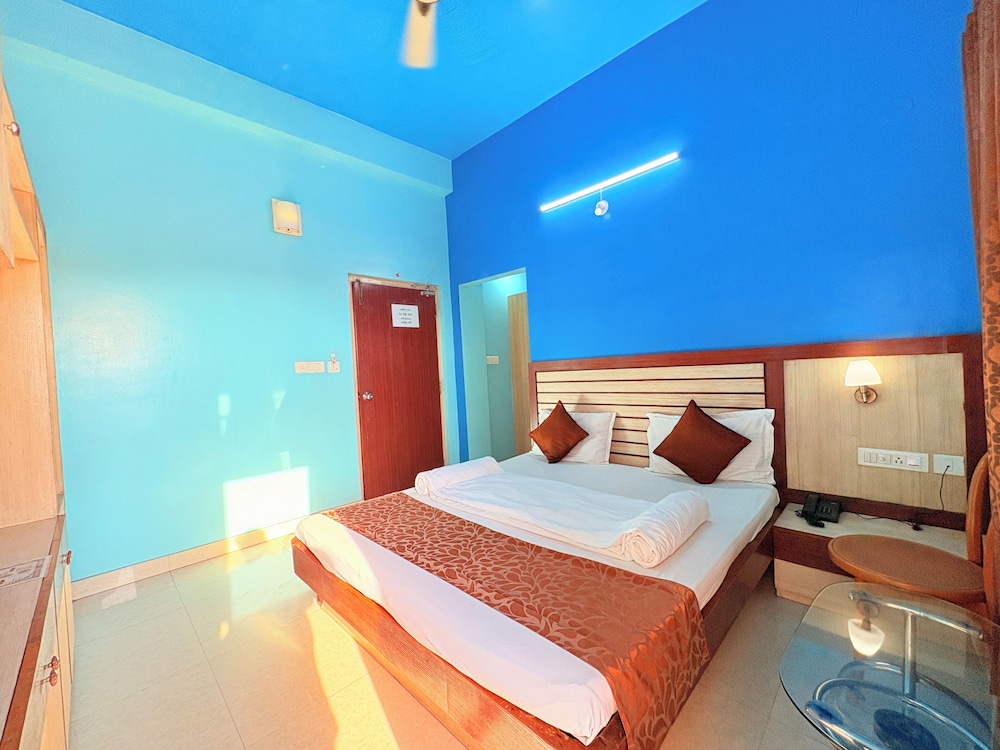 Deluxe Double Room, Balcony, City View