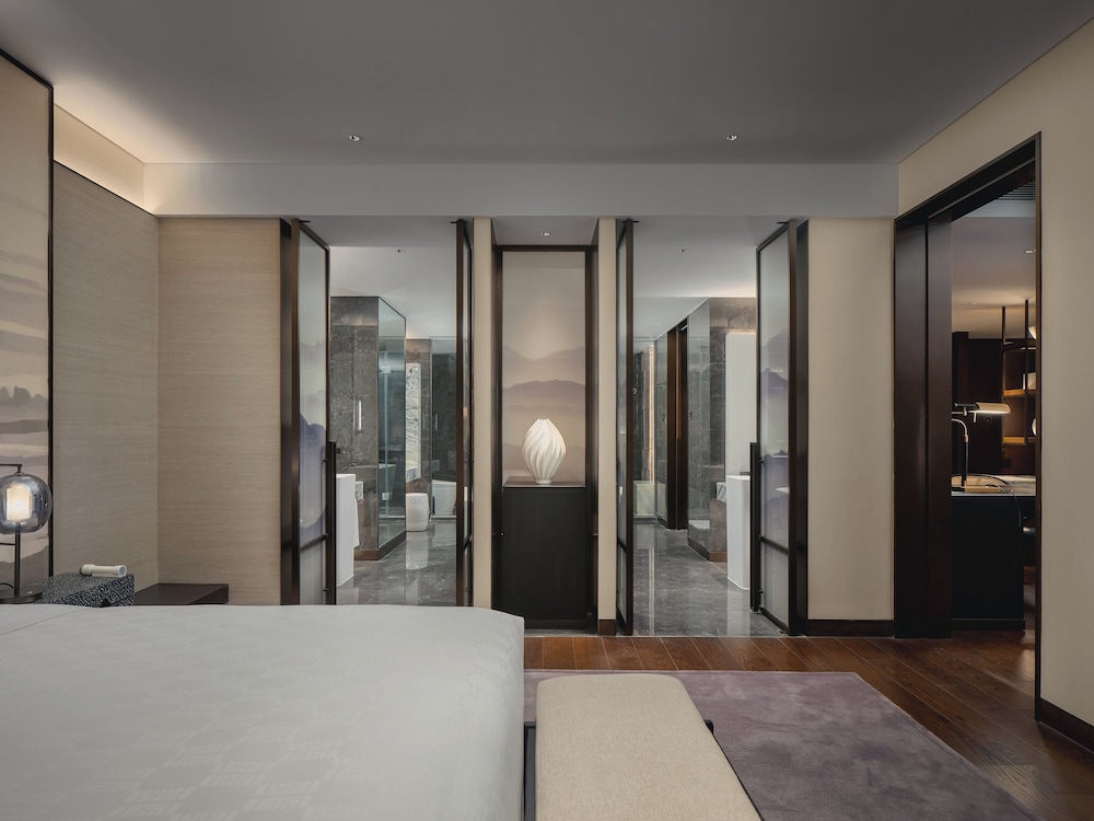 Suite, 1 Bedroom, Garden View - Photo 5