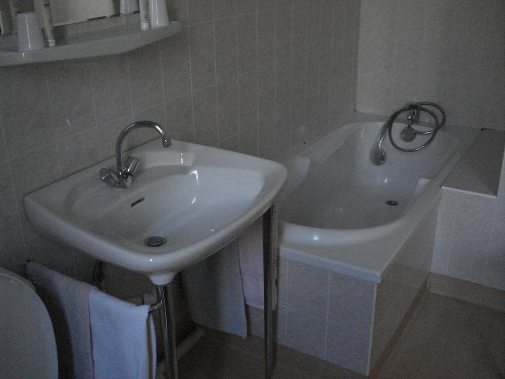 Comfort Room photo 3