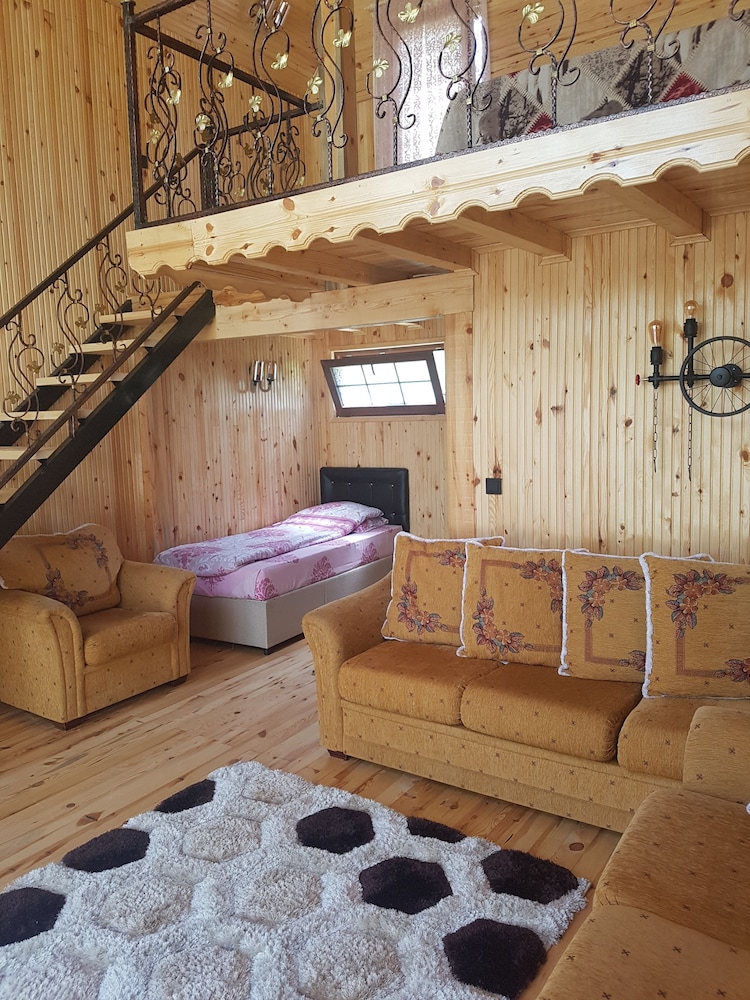 Classic Villa, 2 Bedrooms photo 3