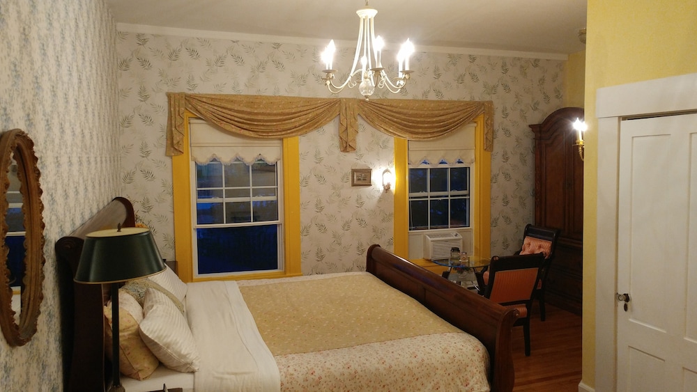 King Room, 1 King Bed photo 2