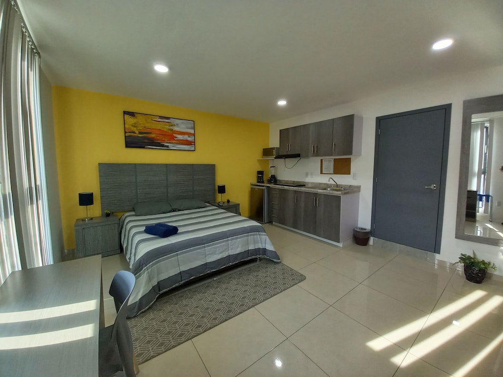 Family Studio Suite, Kitchen