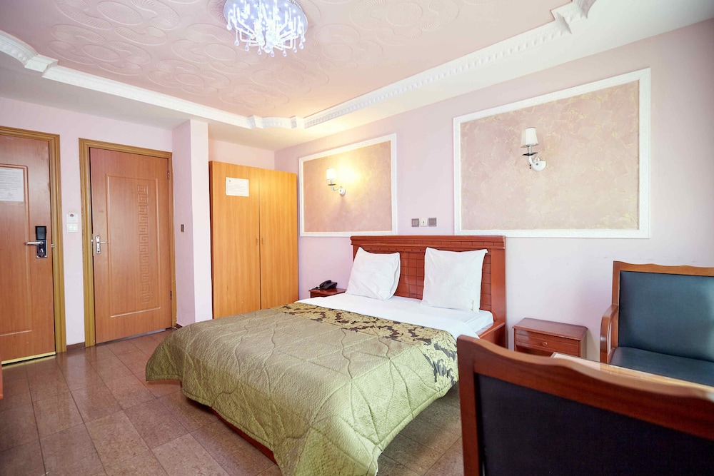 Standard Room photo 3