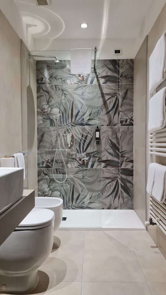 Standard Double or Twin Room with Spa Access photo 2