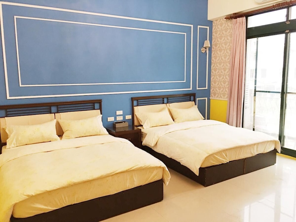 Room, 4 Bedrooms photo 1