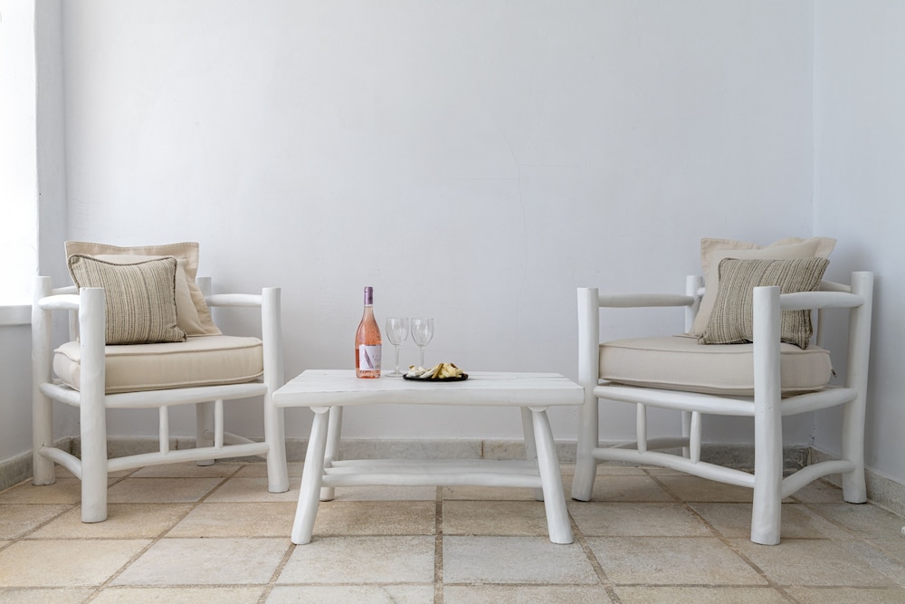 Myconian Grand Suite with Outdoor Sharing Pool, Sea View - Photo 12