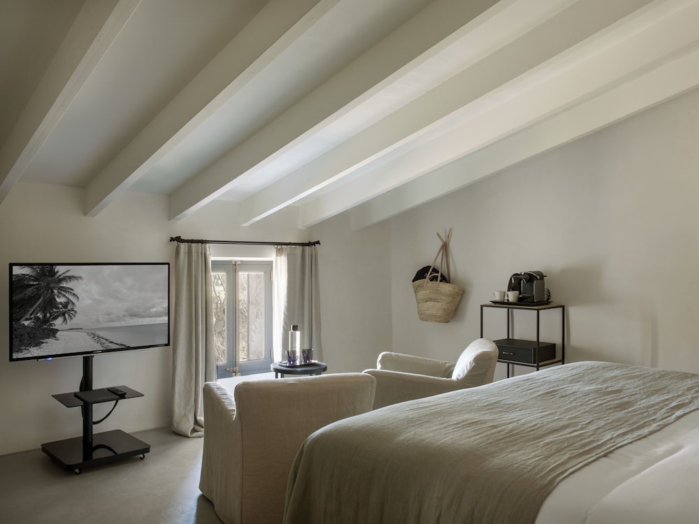 Suite, Garden View