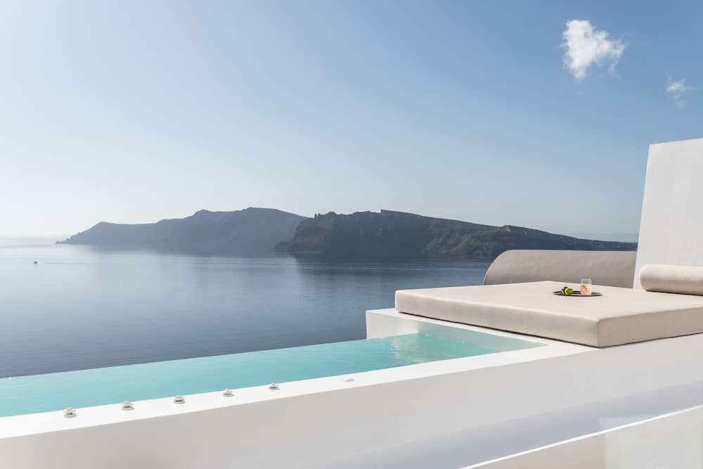 Majestic Suite with Private Outdoor Plunge Pool
