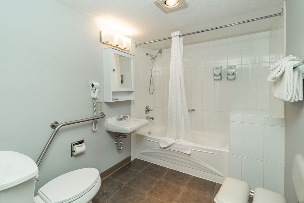 Room, 1 Queen Bed, Accessible, Non Smoking - Photo 2