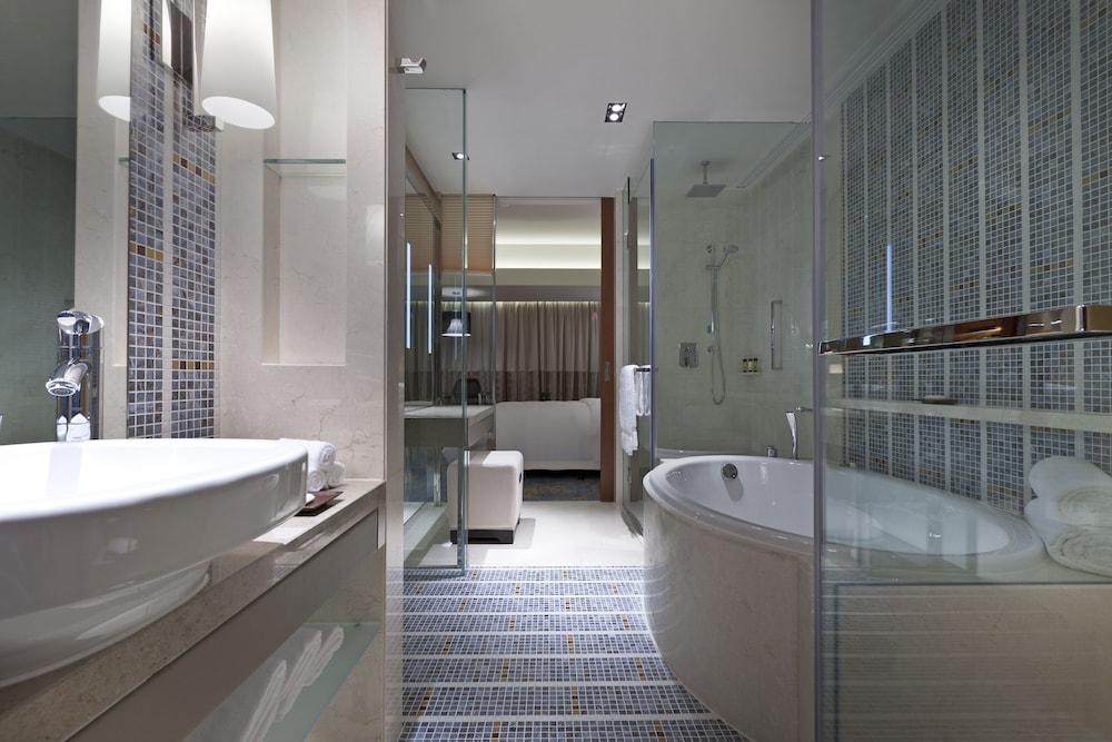 Club Room, 2 Twin Beds, City View - Photo 4