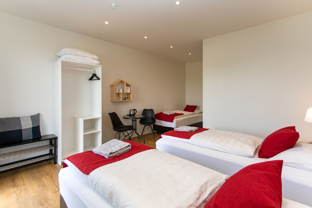Triple Room, Ensuite photo 3