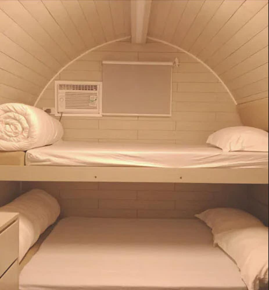 Beach Pod, Shared Bathroom photo 1