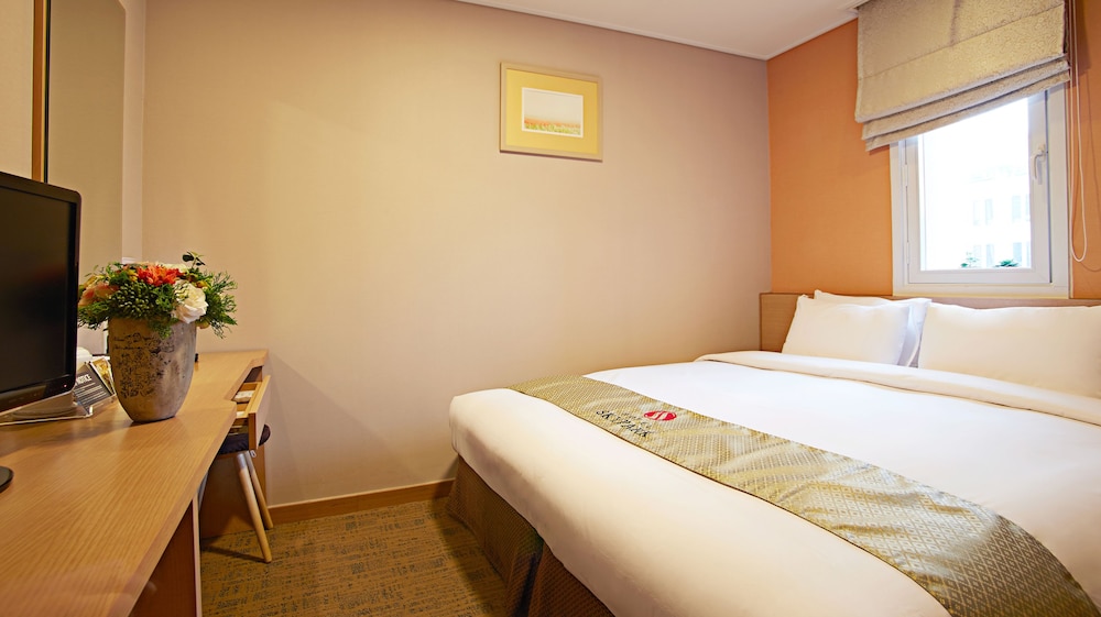 Standard Double Room - Photo 3