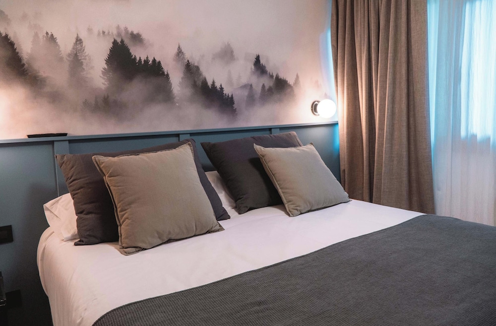 Standard Double or Twin Room photo 1