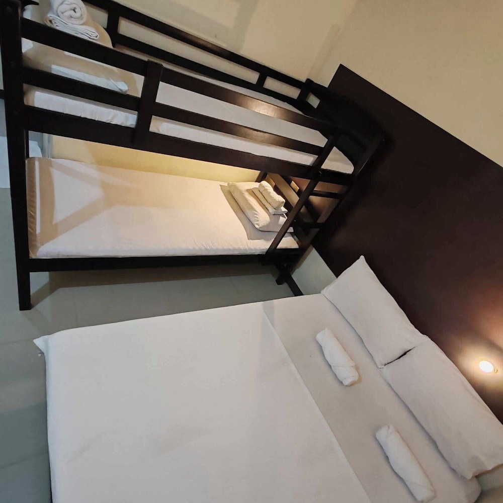 Family Room, 4 Bedrooms