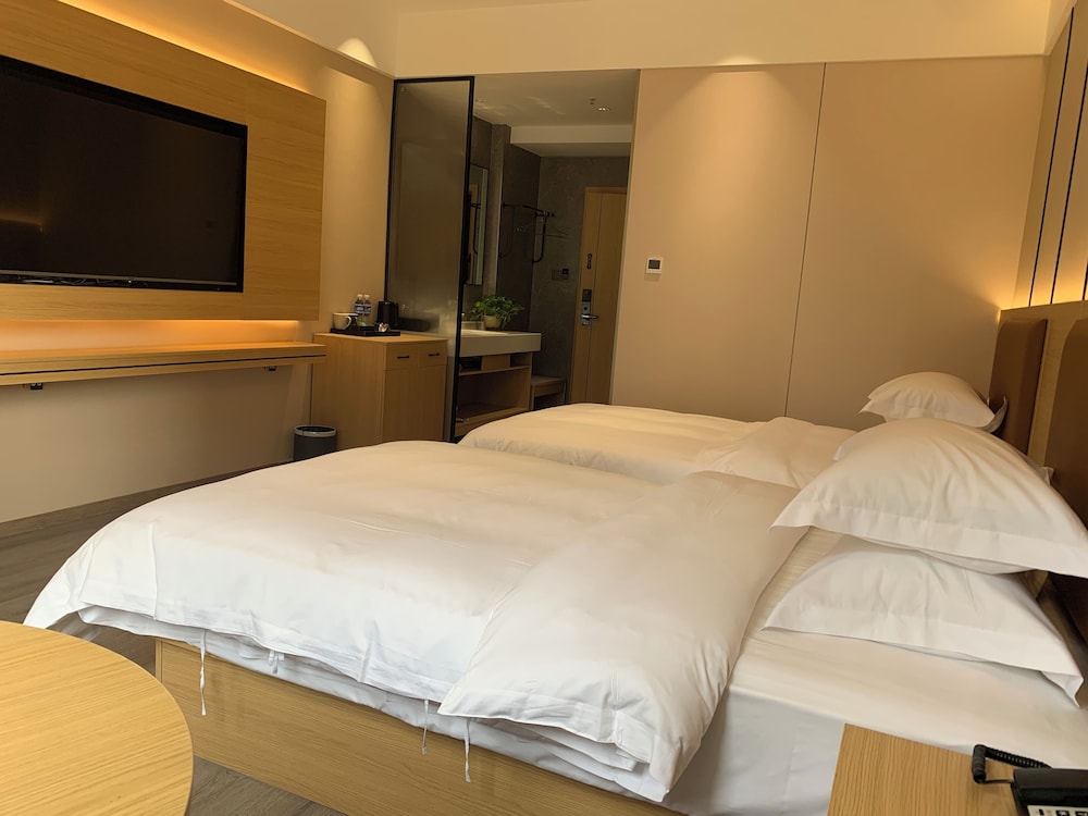 Comfort Double Room, City View