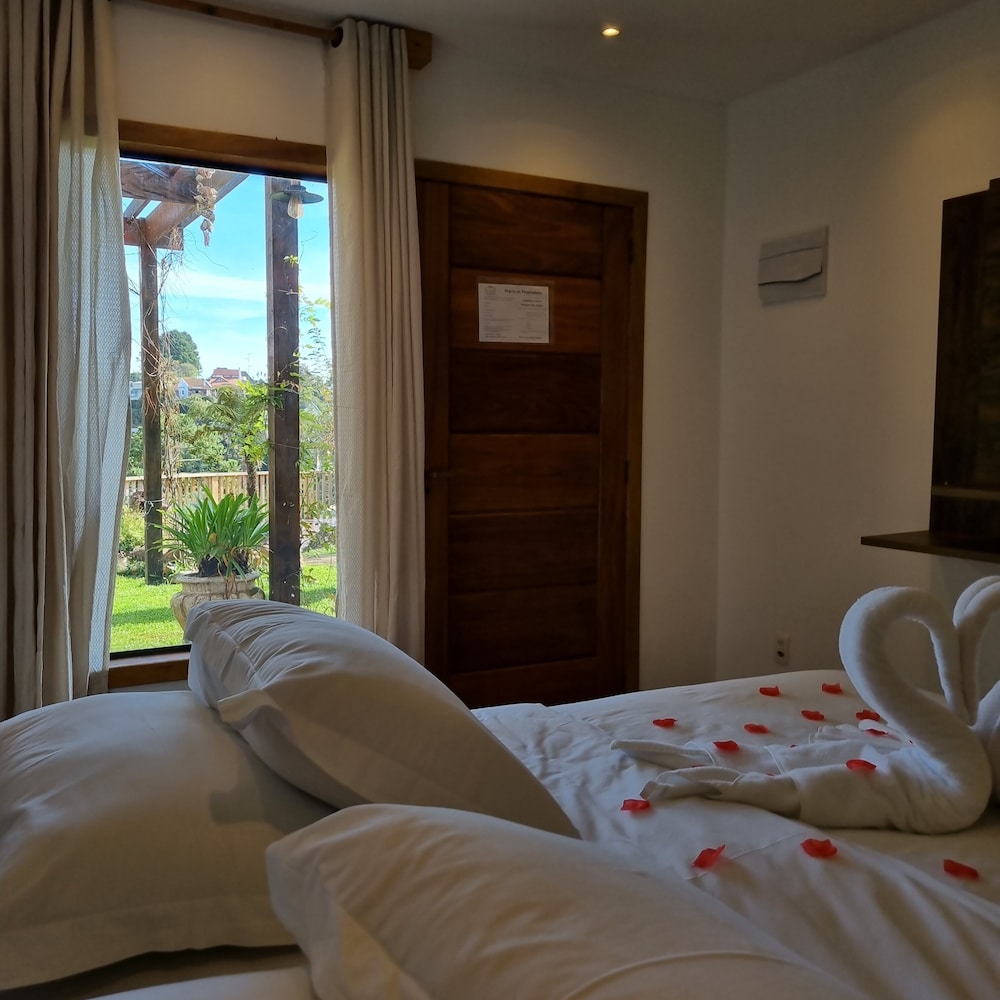 Romantic Room, 1 Queen Bed, Mountain View, Ground Floor