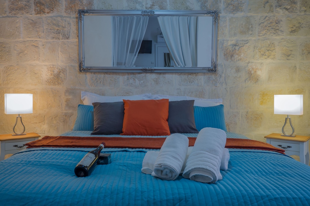 Comfort Apartment, 1 Bedroom, Partial Sea View