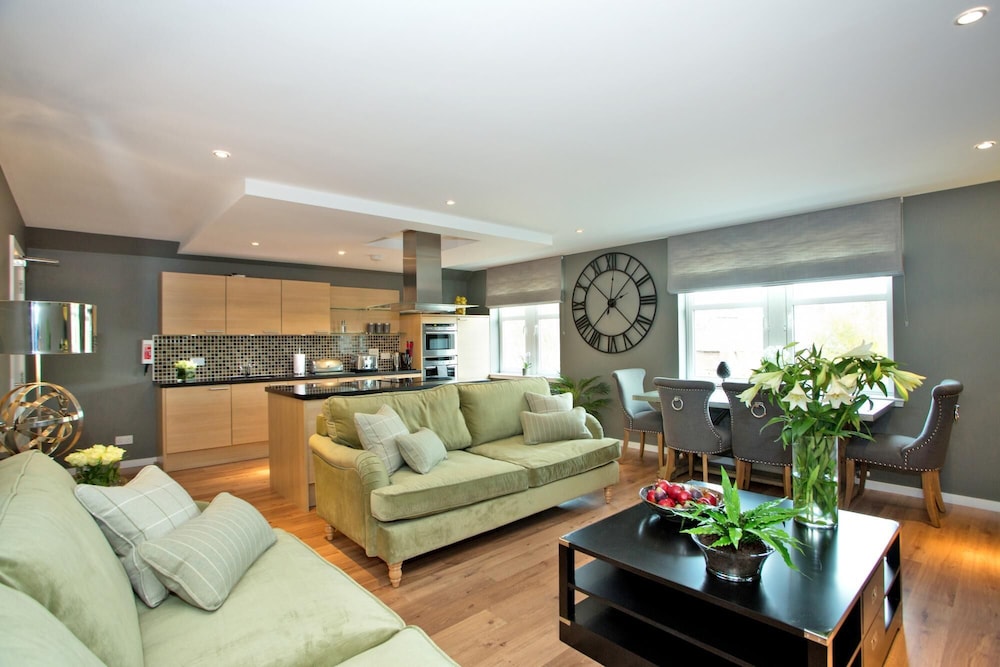 Modern Apartment Near River Dee and Aberdeen City, Photo 5