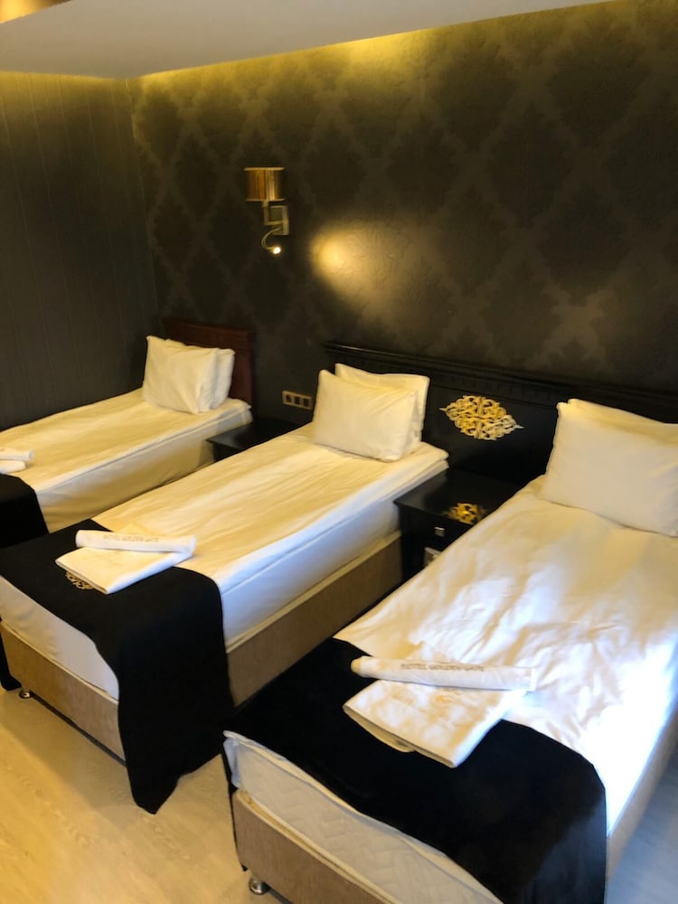 Family Triple Room photo 2