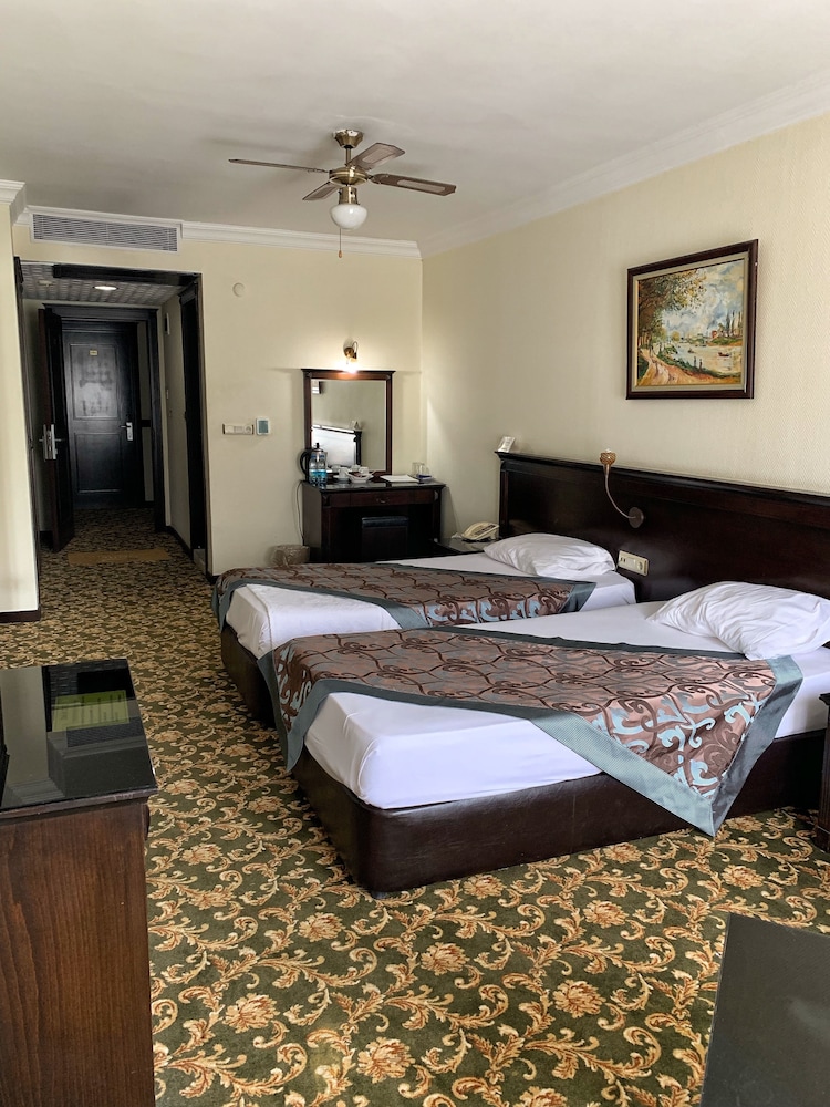 Standard Twin Room photo 1