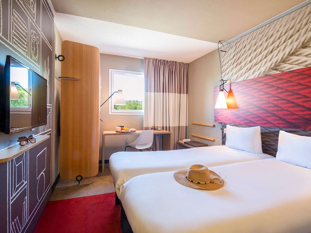 Standard Room, 2 Twin Beds - Photo 3