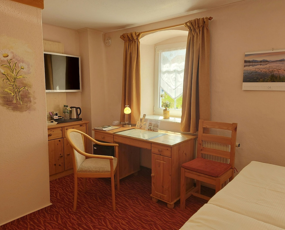 Standard Double Room photo 3