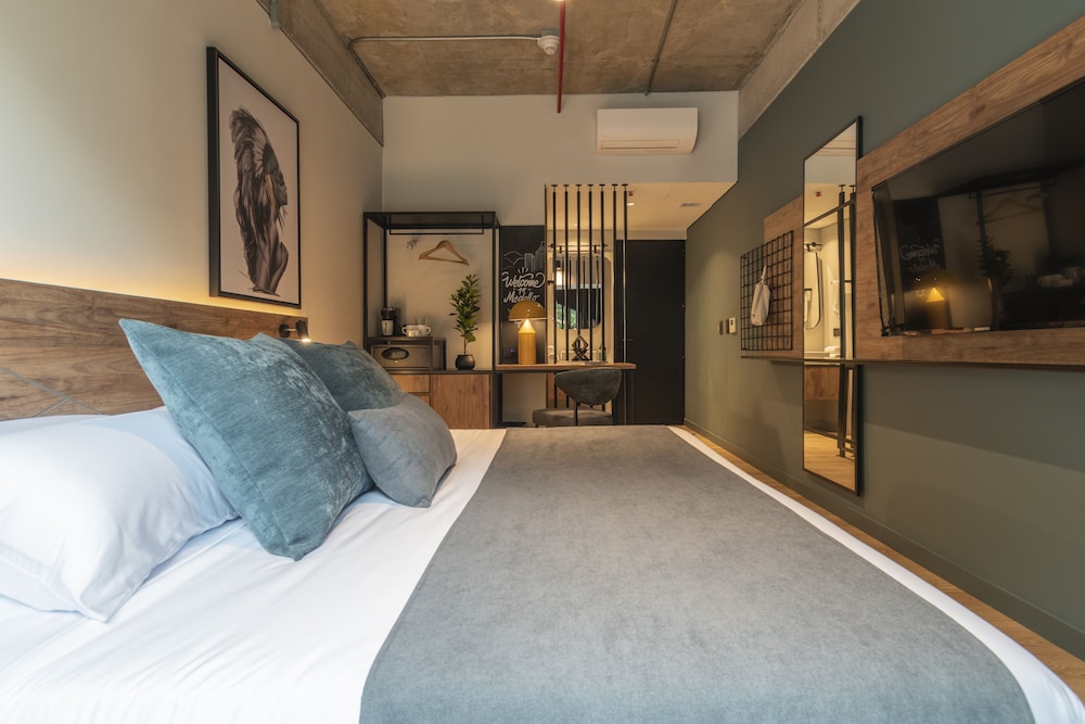 Room - Photo 6