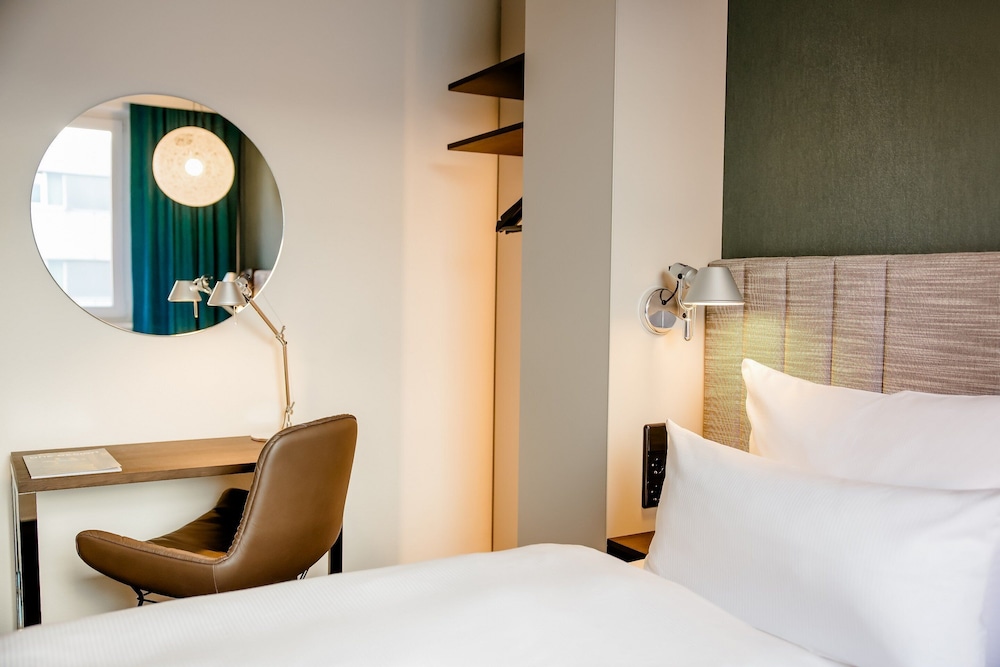 Room (THE ONE) photo 1