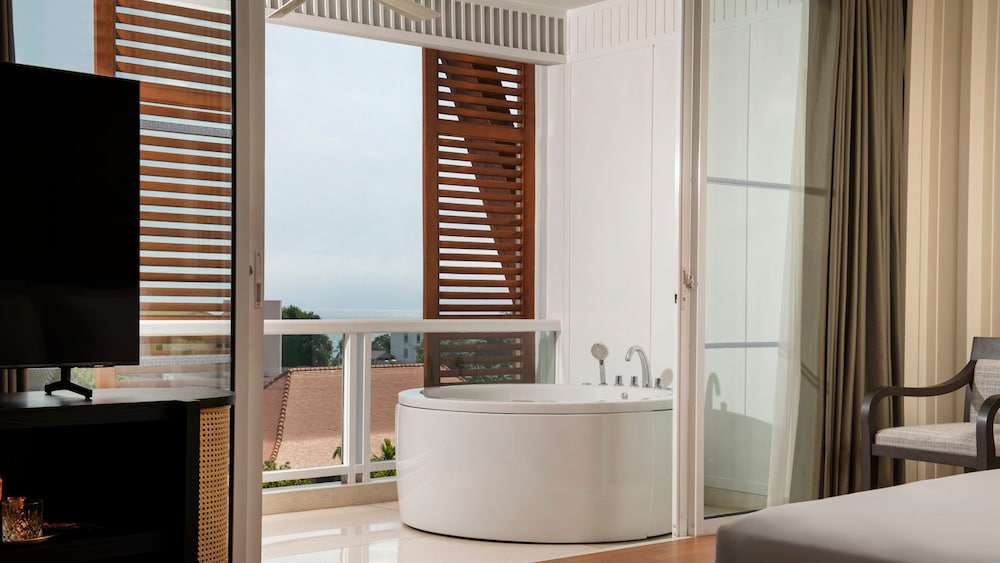Suite, 1 Bedroom, Club Lounge Access (Hua Hin) - Photo 7