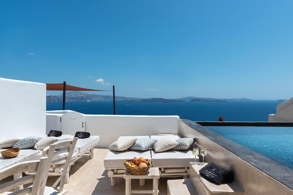 Two Bedroom Suite with Private Pool - Photo 3
