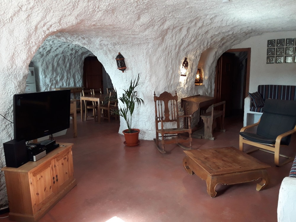 Family House, 3 Bedrooms, Accessible, Non Smoking photo 2