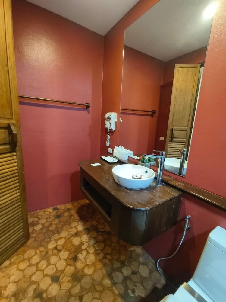 Standard Double Room Single Use - Photo 2