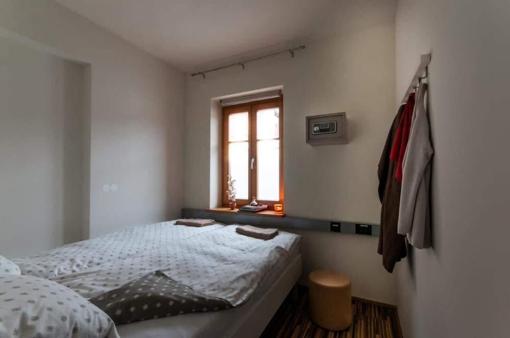 Economy Double Room with shared bathroom photo 3
