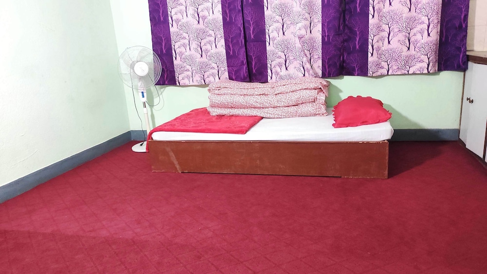 Basic Single Room photo 3