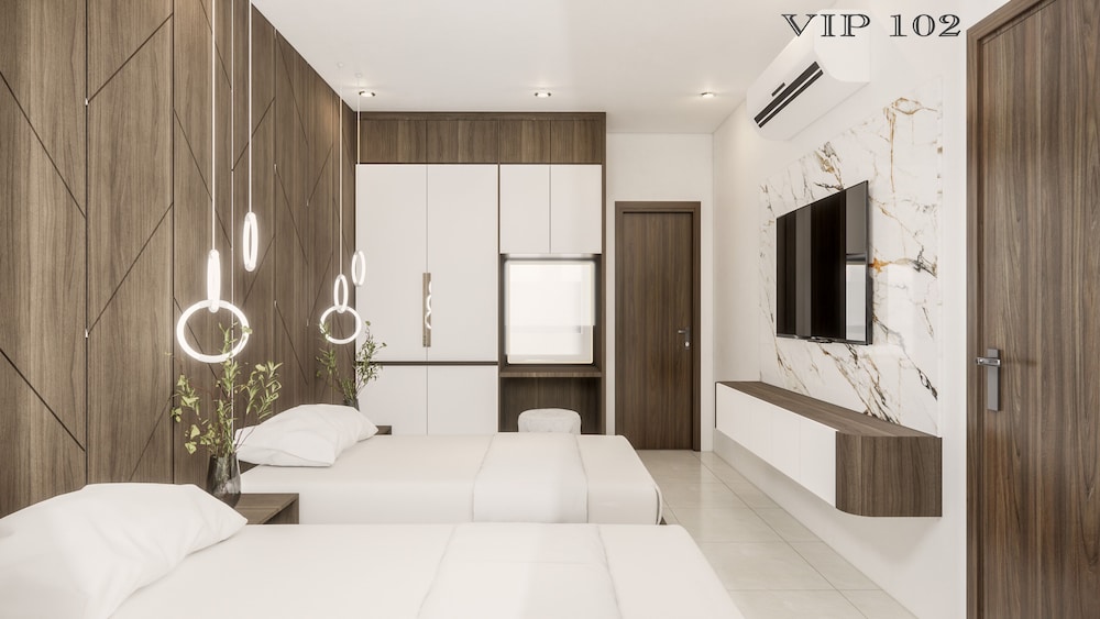 Deluxe Double or Twin Room