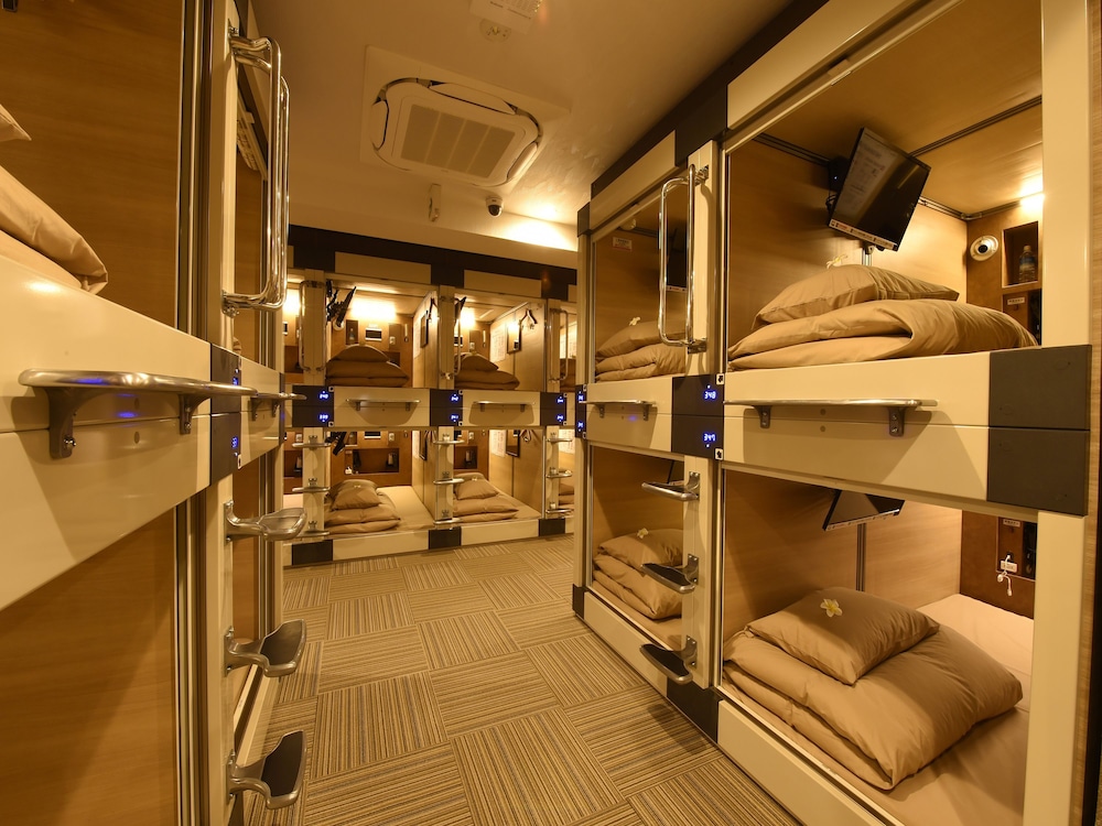 Capsule Room (Mix) For 2 Guests In 2 Room photo 1