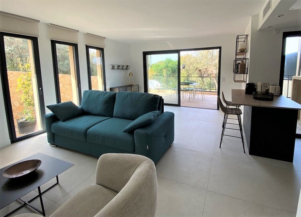 Superior Apartment photo 1