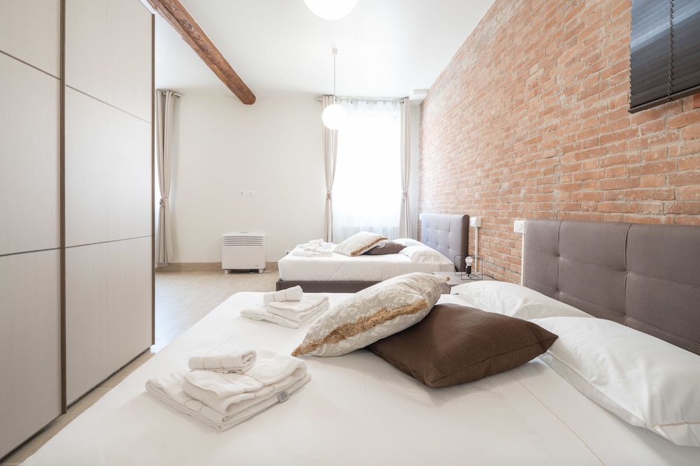 Design Apartment, 1 Bedroom, Canal View (Riva 1 Check-in online) photo 3