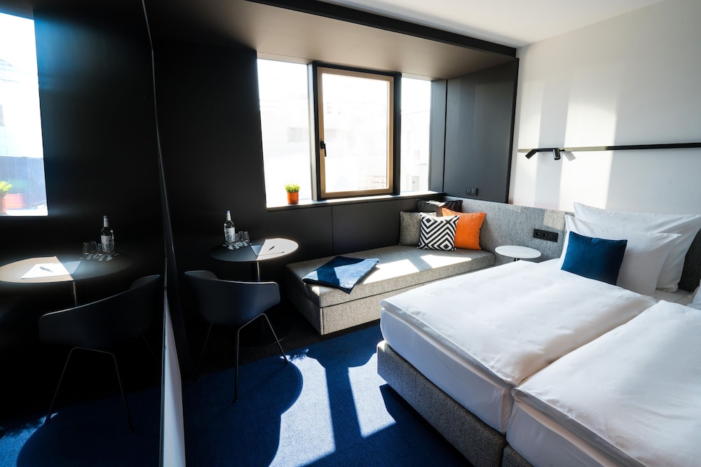 Junior Studio Suite photo 1