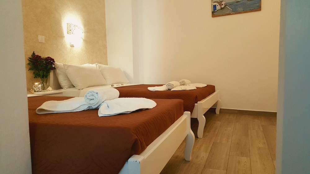 Triple Room, Balcony