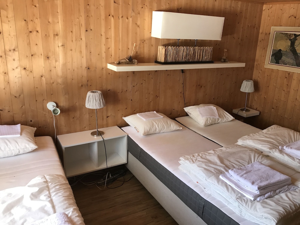 Standard Triple Room, Shared Bathroom, Mountain View photo 3