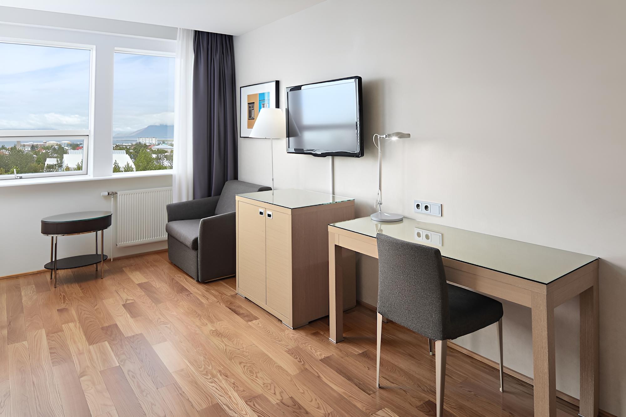 Family Executive Room with Mountain View photo 3