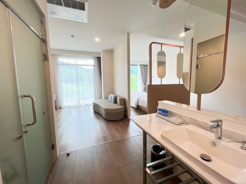 Junior Suite - Photo 9