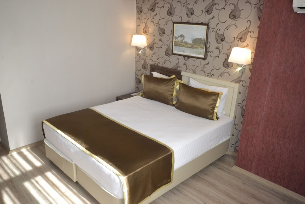 Standard Double Room Single Use photo 1
