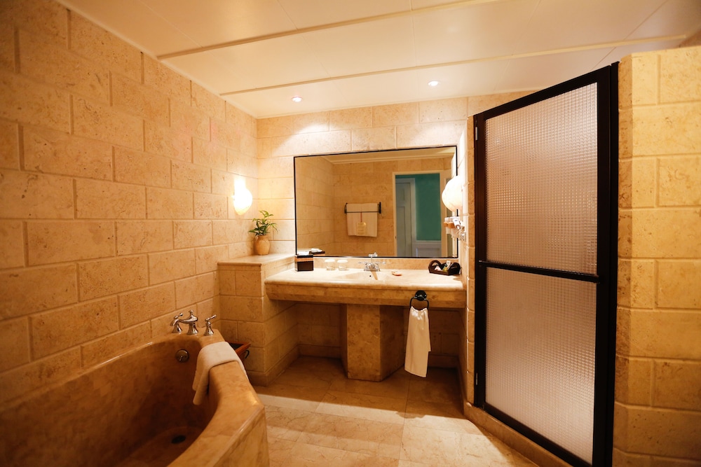 Spa Immersion And Room Package photo 3